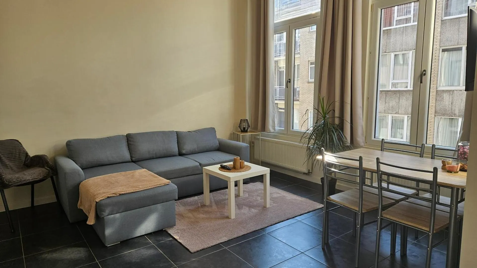 Cozy One-Bedroom Apartment Antuérpia Bélgica